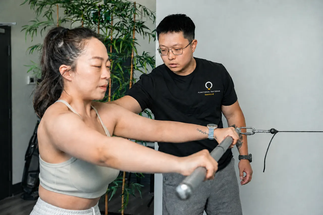 Client in a 1-on-1 session
