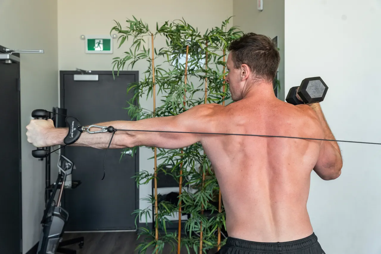 Athlete during loaded cable training